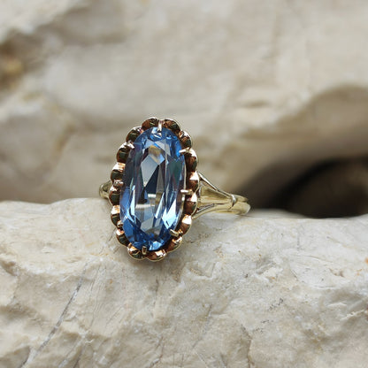 Vintage ring in 9K gold