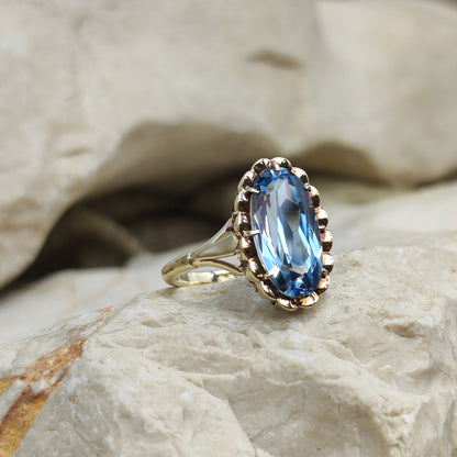 Vintage ring in 9K gold