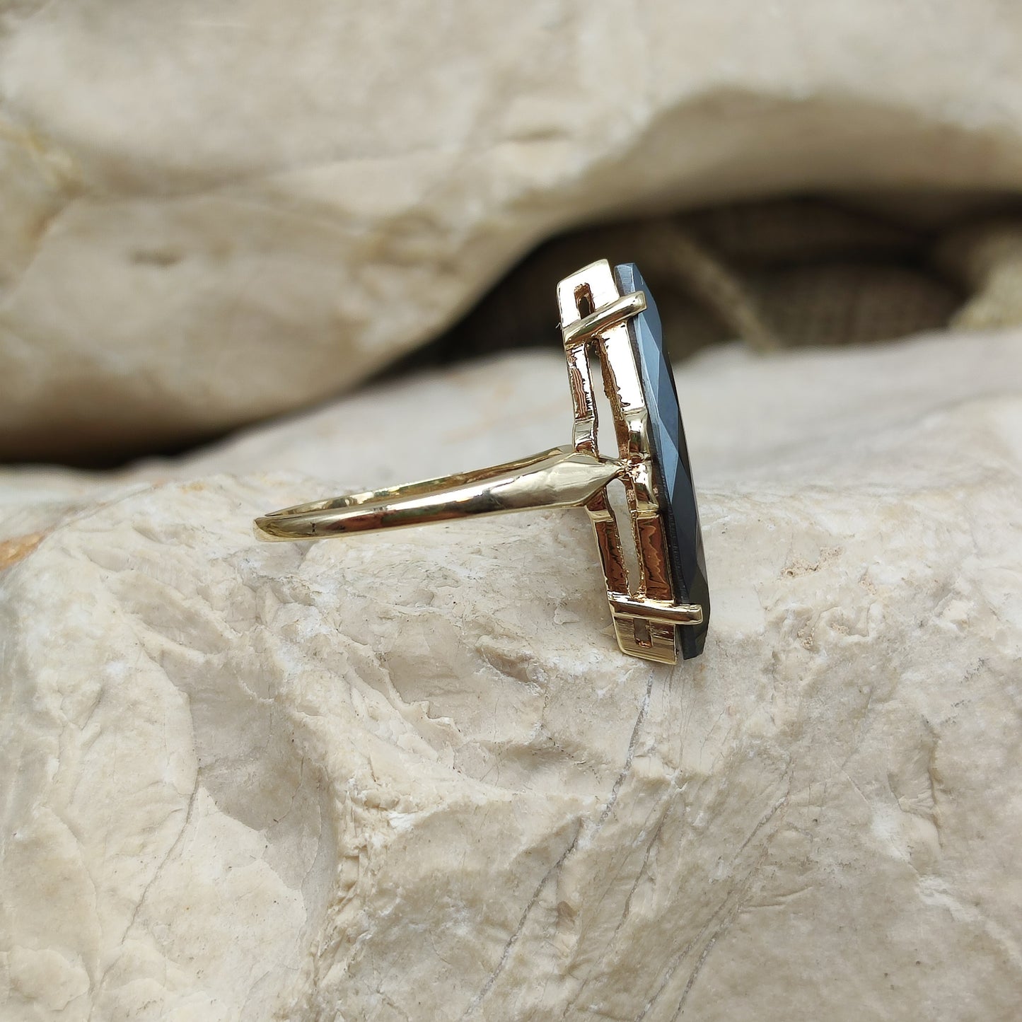 Vintage Hematite ring in 10K gold
