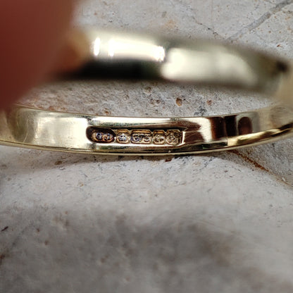 Vintage Emerald and diamond ring in 9K gold