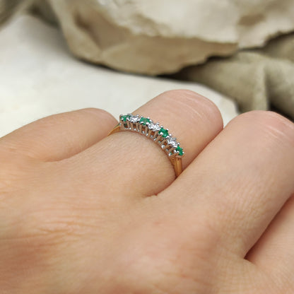Vintage Emerald and diamond ring in 9K gold