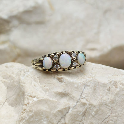 Vintage Opal and Diamond ring in 9K gold