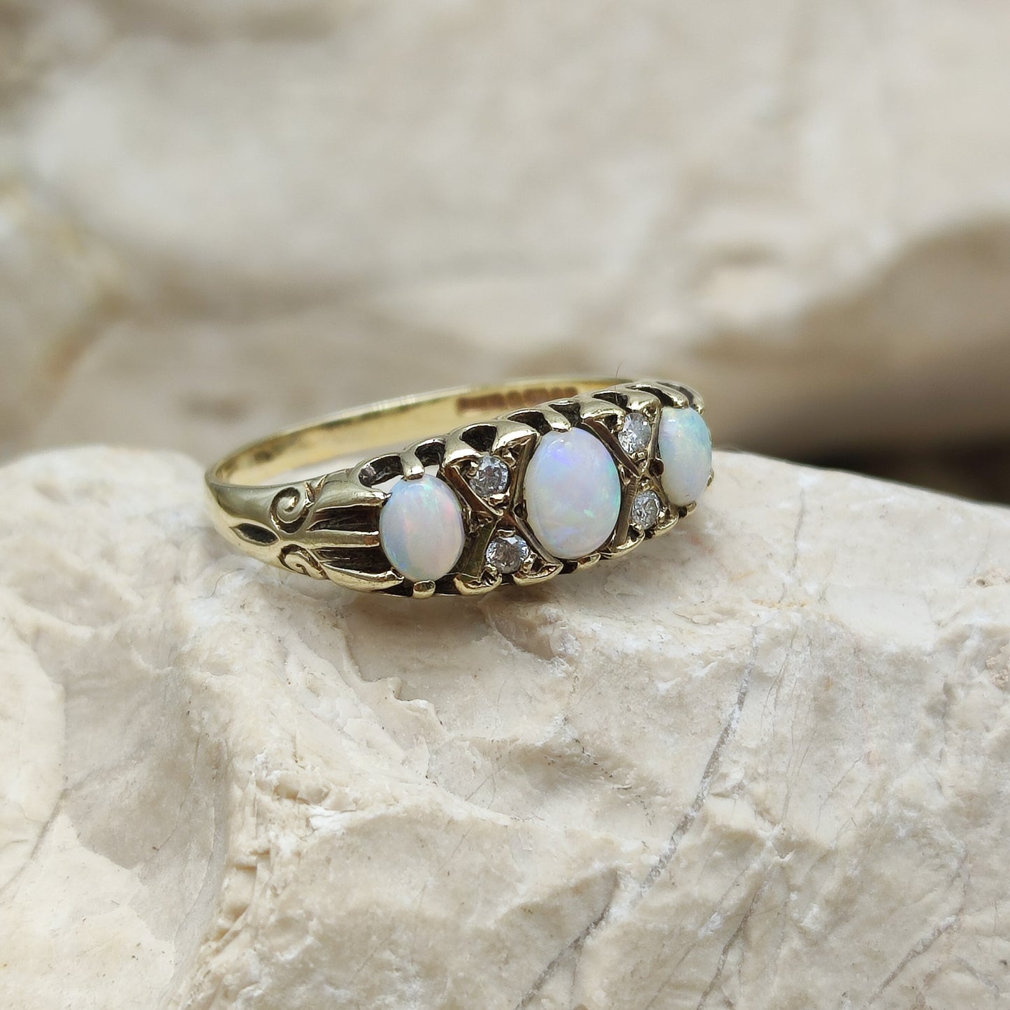 Vintage Opal and Diamond ring in 9K gold