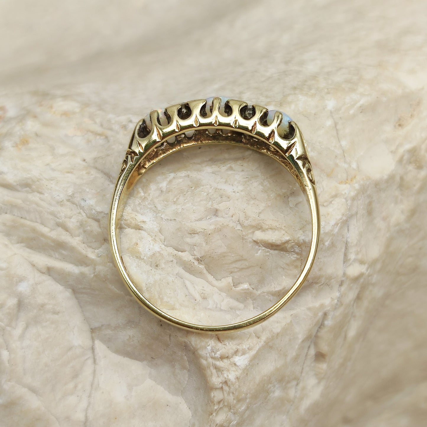 Vintage Opal and Diamond ring in 9K gold