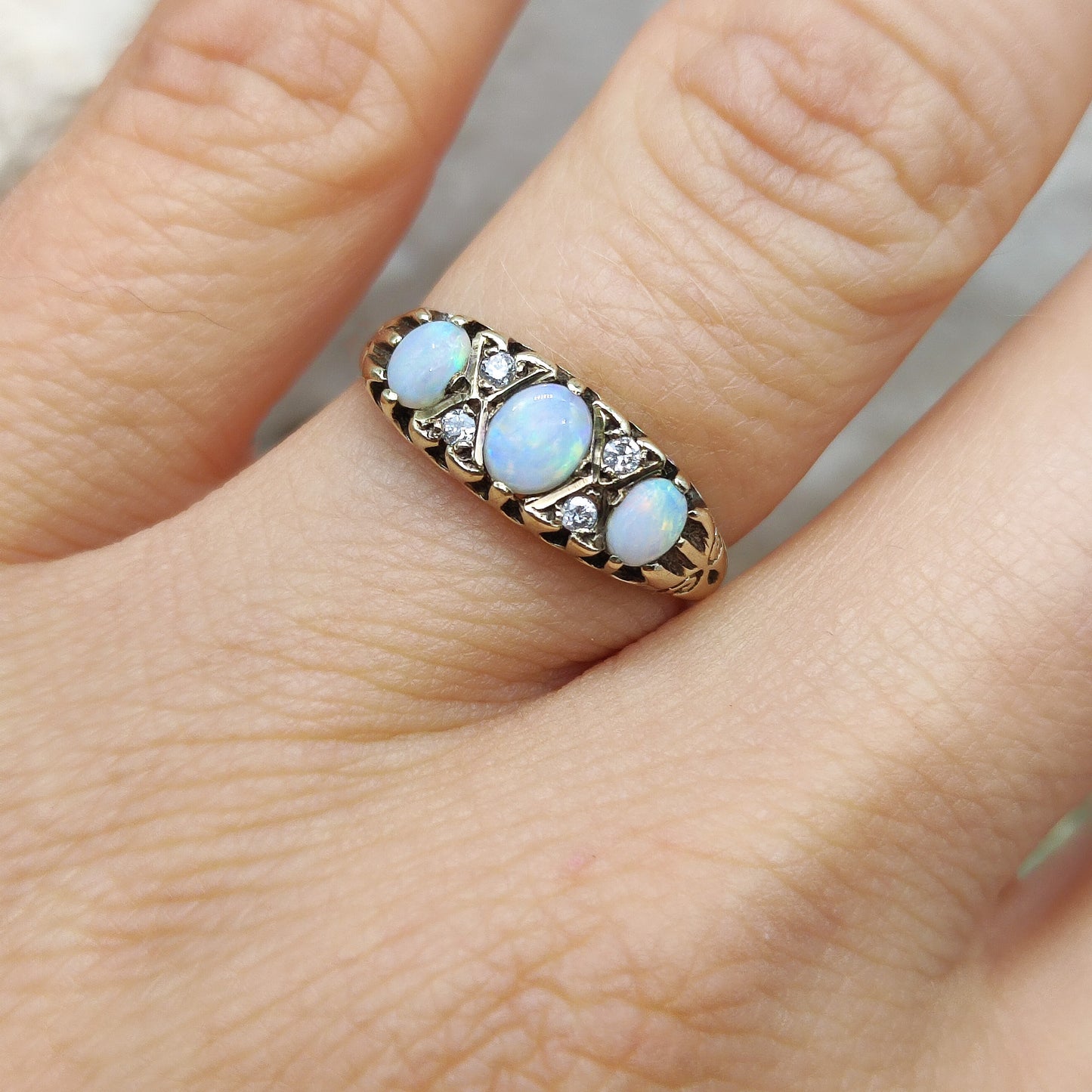 Vintage Opal and Diamond ring in 9K gold