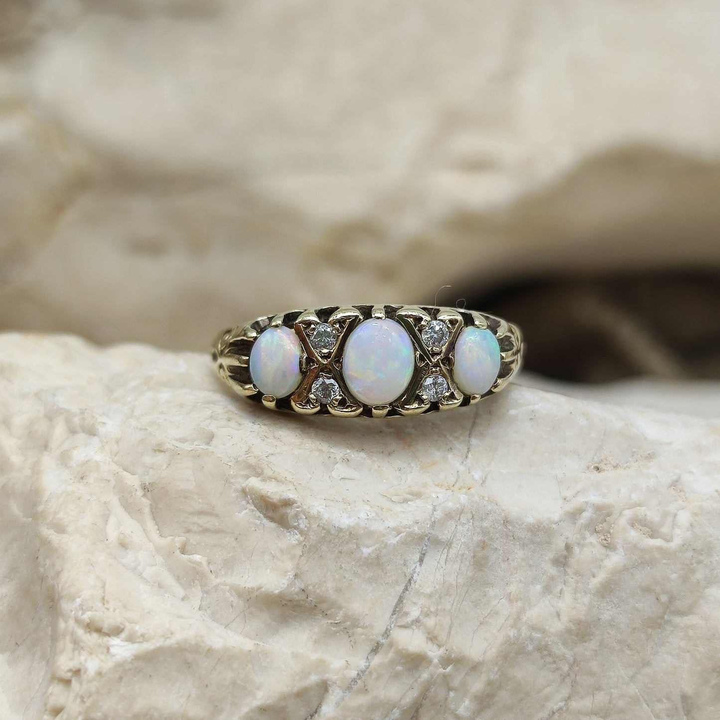 Vintage Opal and Diamond ring in 9K gold