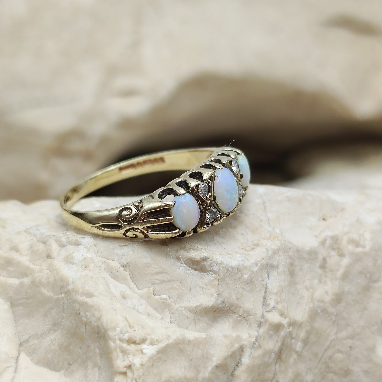 Vintage Opal and Diamond ring in 9K gold