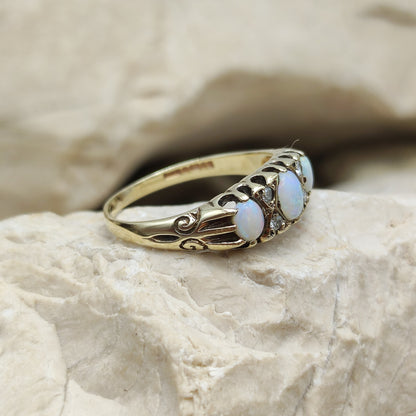 Vintage Opal and Diamond ring in 9K gold