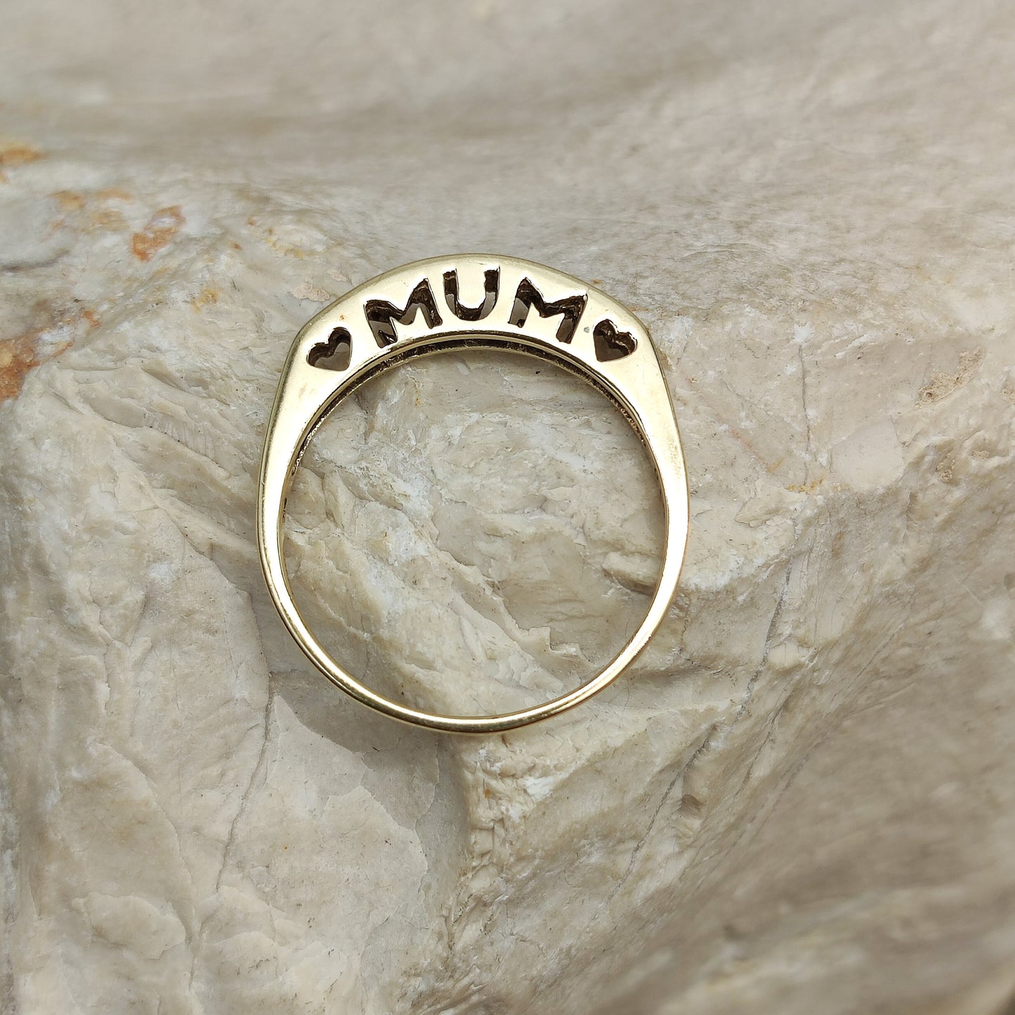 Vintage Diamond MUM ring in 9K gold