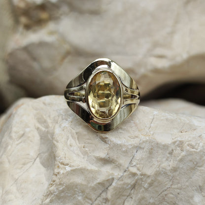 Vintage ring with Citrine in 8K gold