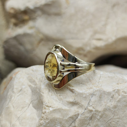 Vintage ring with Citrine in 8K gold
