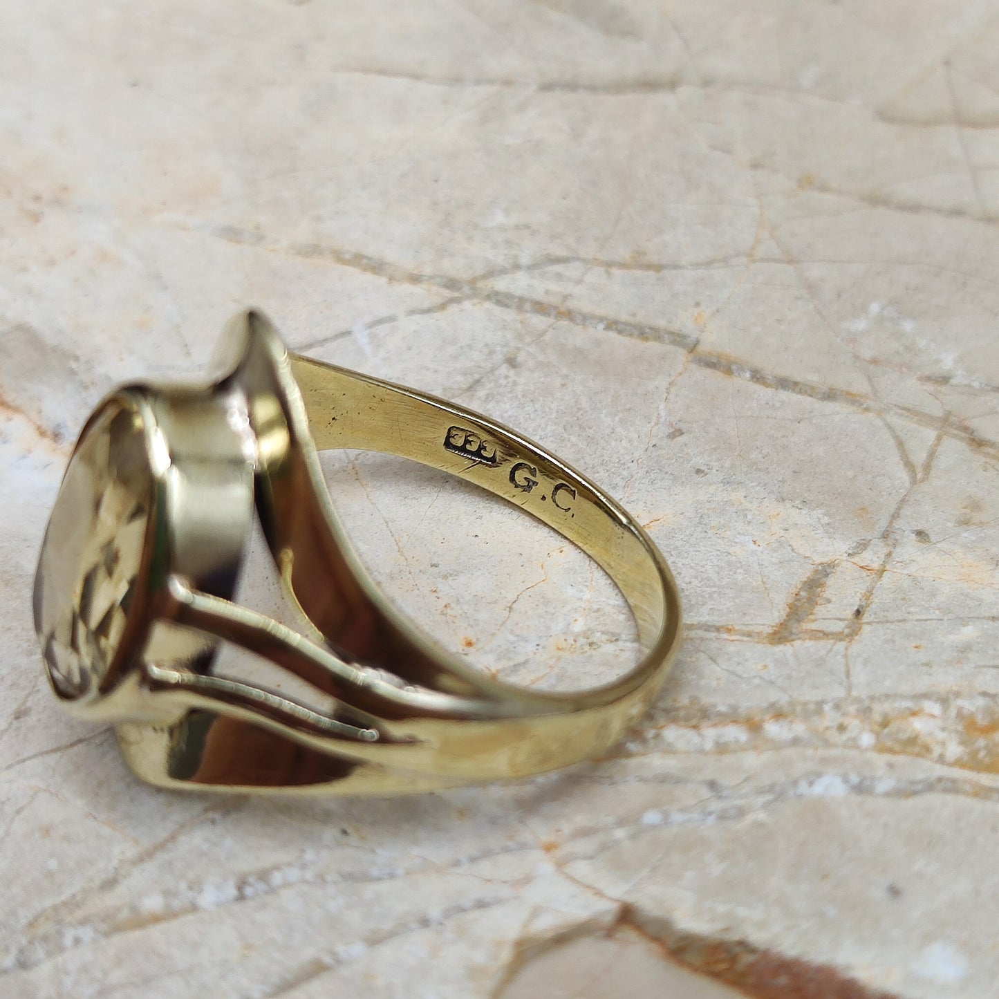 Vintage ring with Citrine in 8K gold