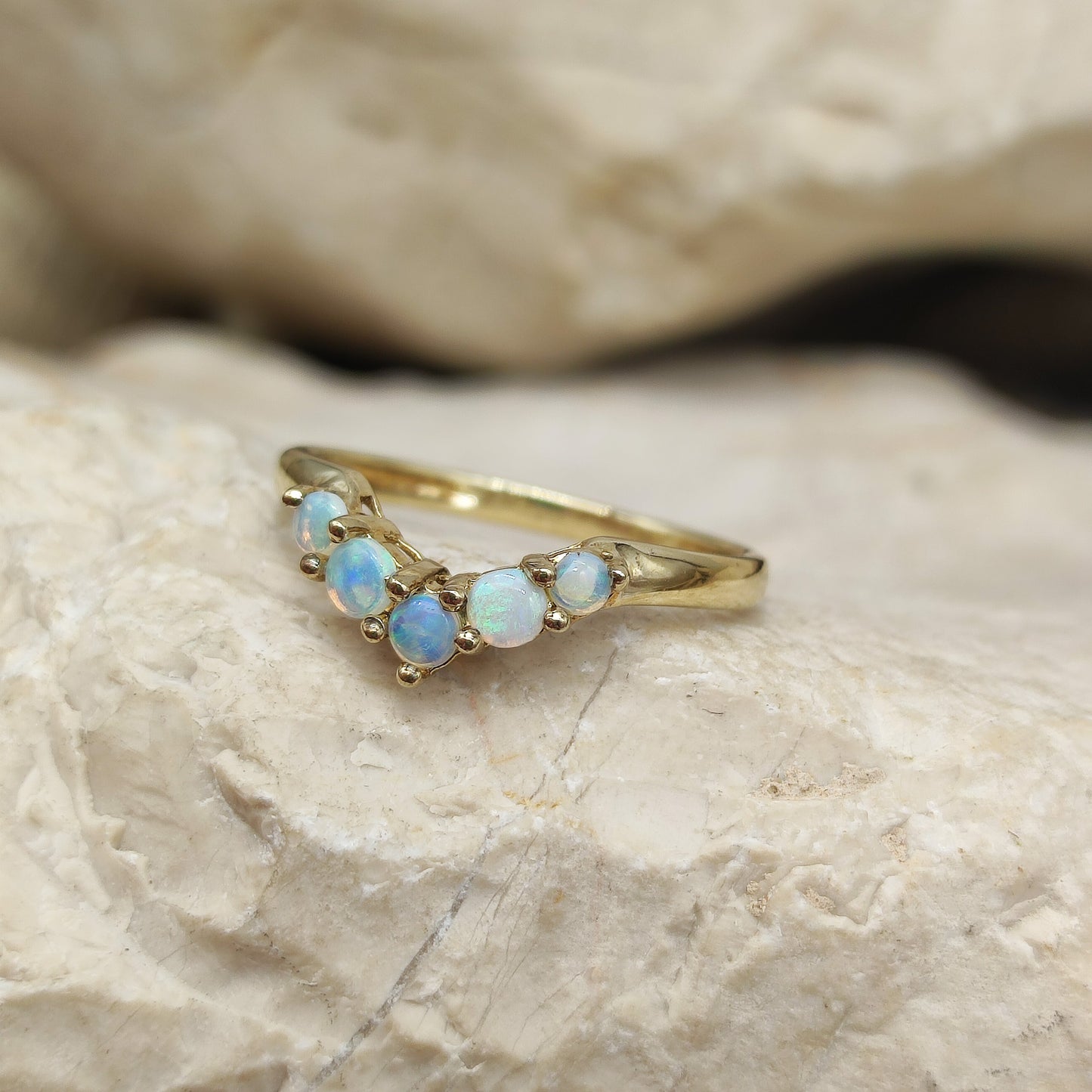 Vintage Opal wishbone ring in 9K gold