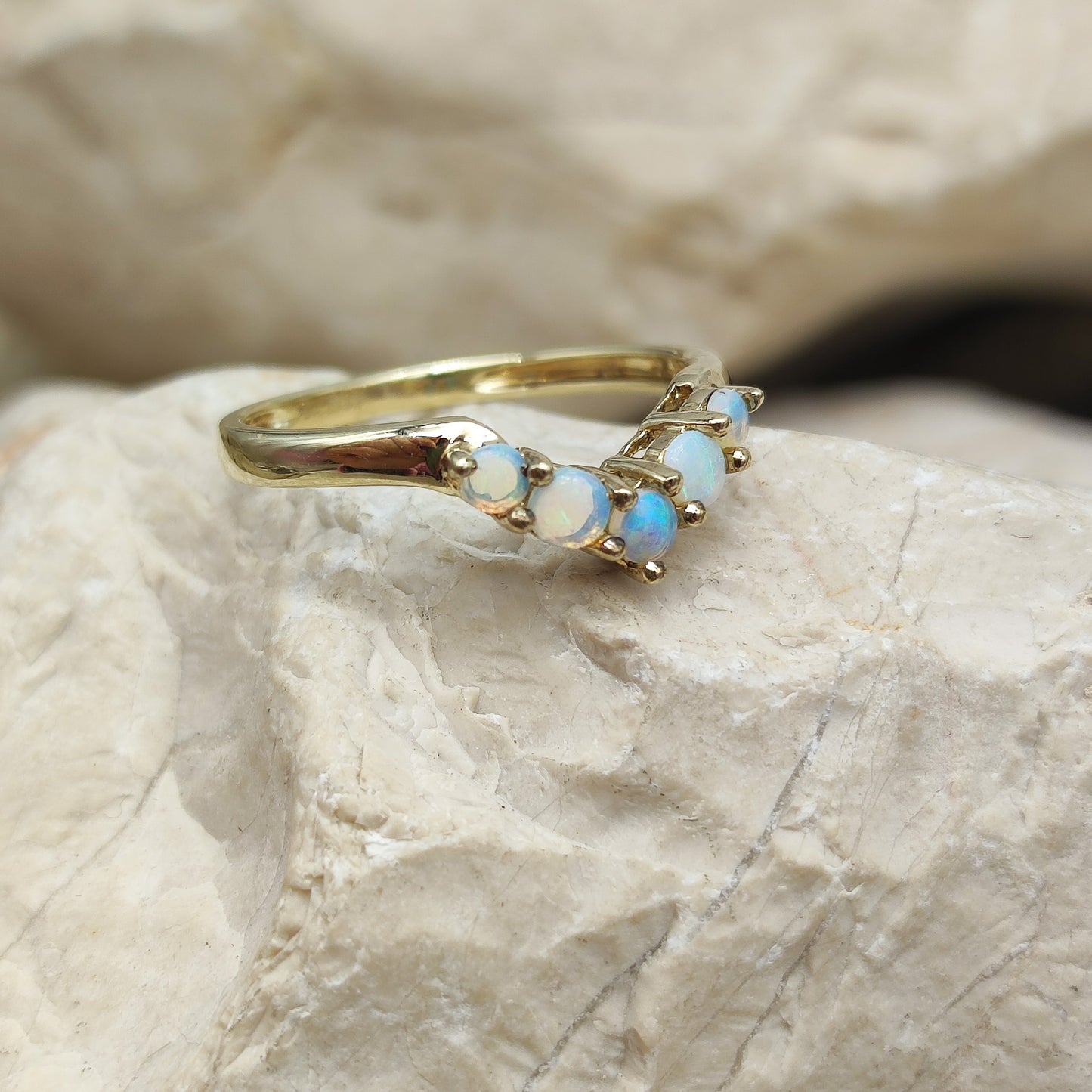 Vintage Opal wishbone ring in 9K gold