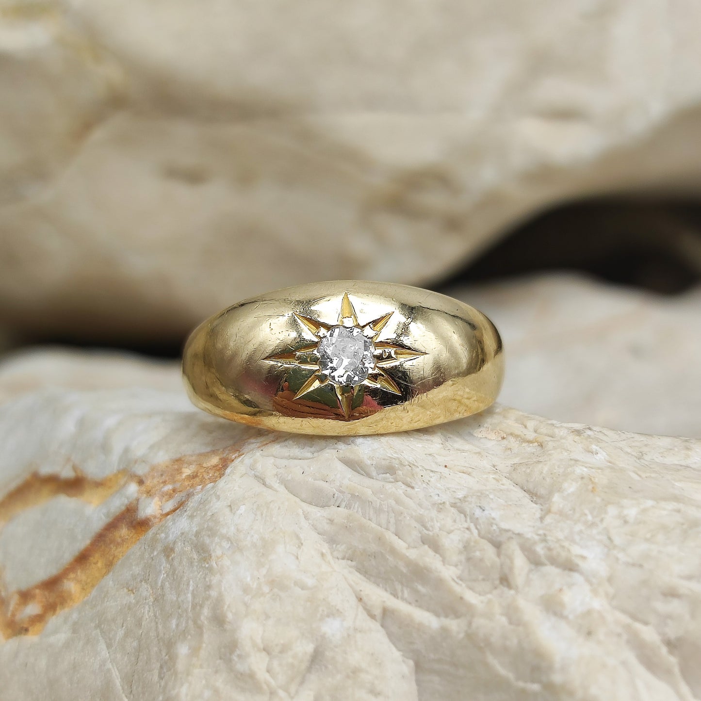 Antique Starburst 0.15ct Old European cut Diamond ring in 18K gold
