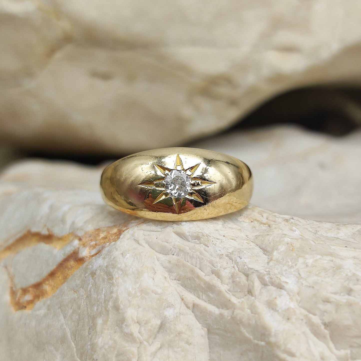 Antique Starburst 0.15ct Old European cut Diamond ring in 18K gold