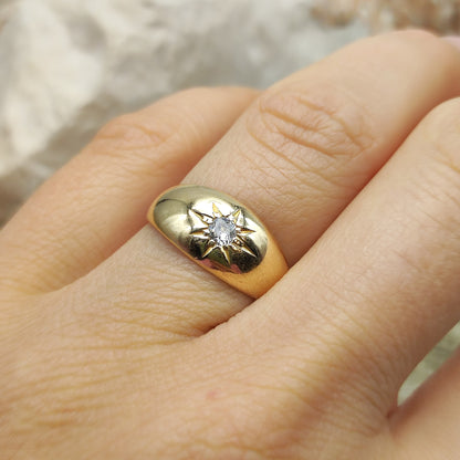 Antique Starburst 0.15ct Old European cut Diamond ring in 18K gold