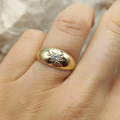 Antique Starburst 0.15ct Old European cut Diamond ring in 18K gold