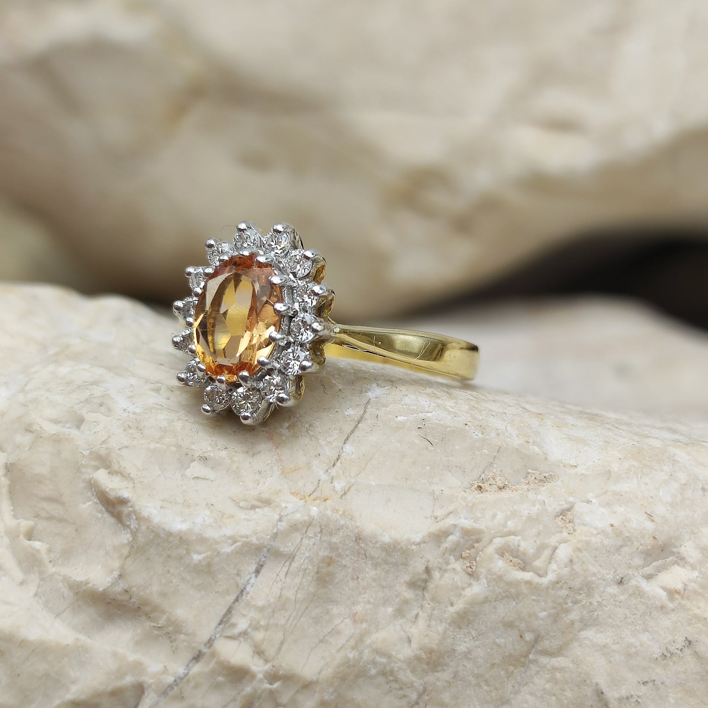Vintage Spinel and Diamond ring in 18K gold