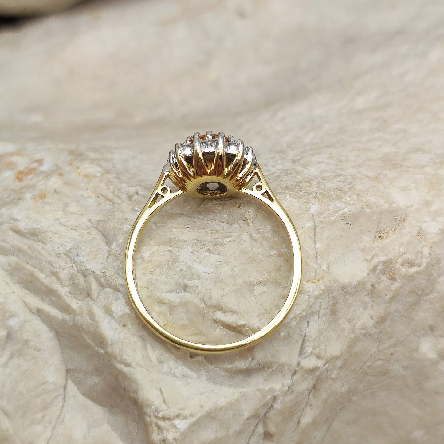 Vintage Spinel and Diamond ring in 18K gold