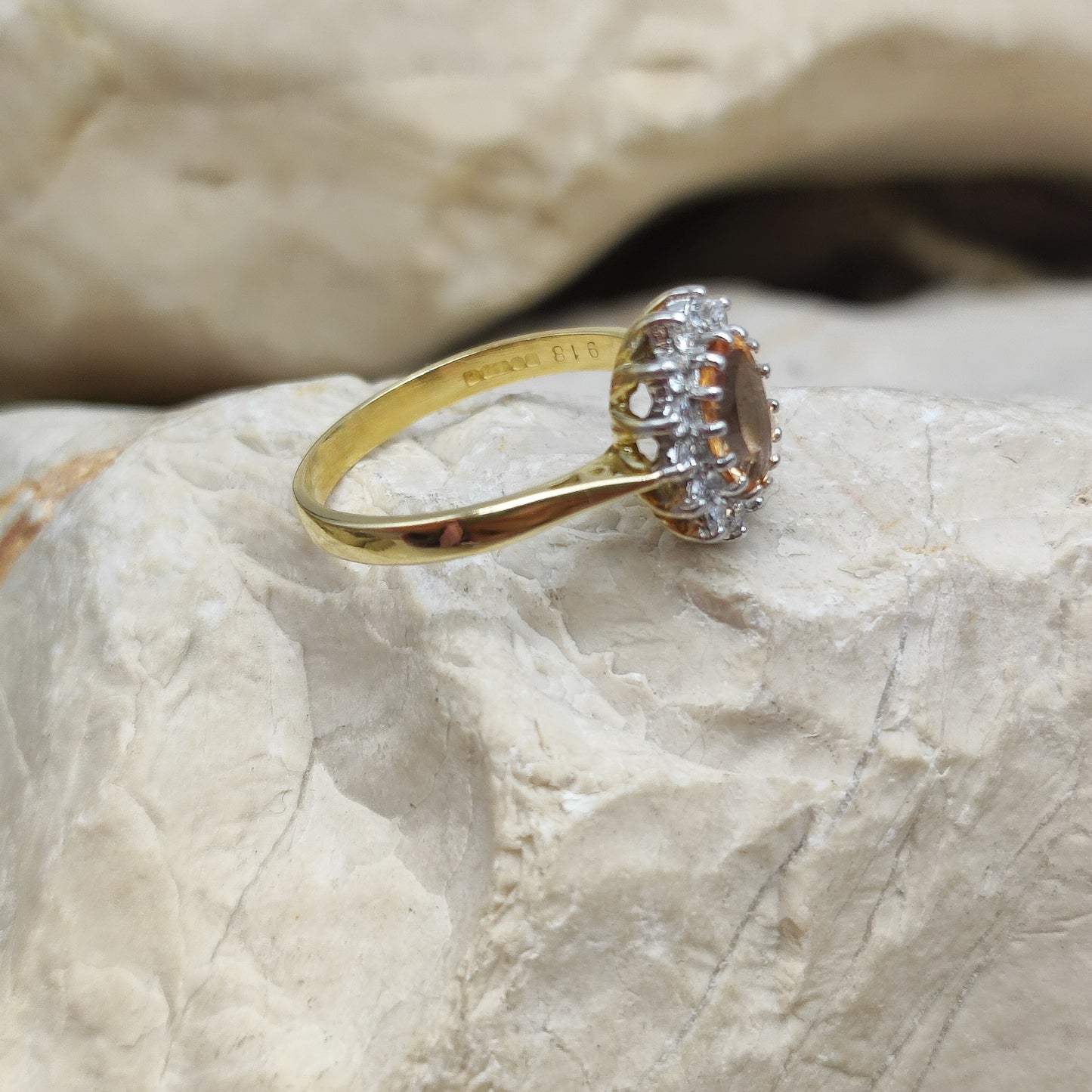 Vintage Spinel and Diamond ring in 18K gold