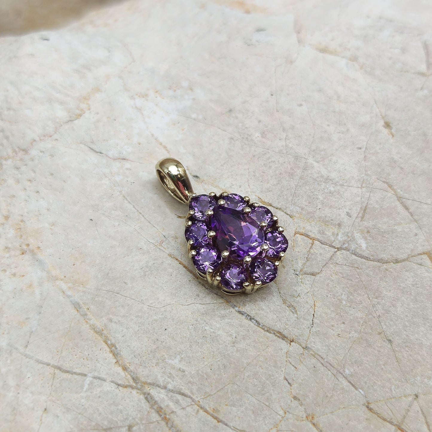 Amethyst Drop Pendant in 8K gold