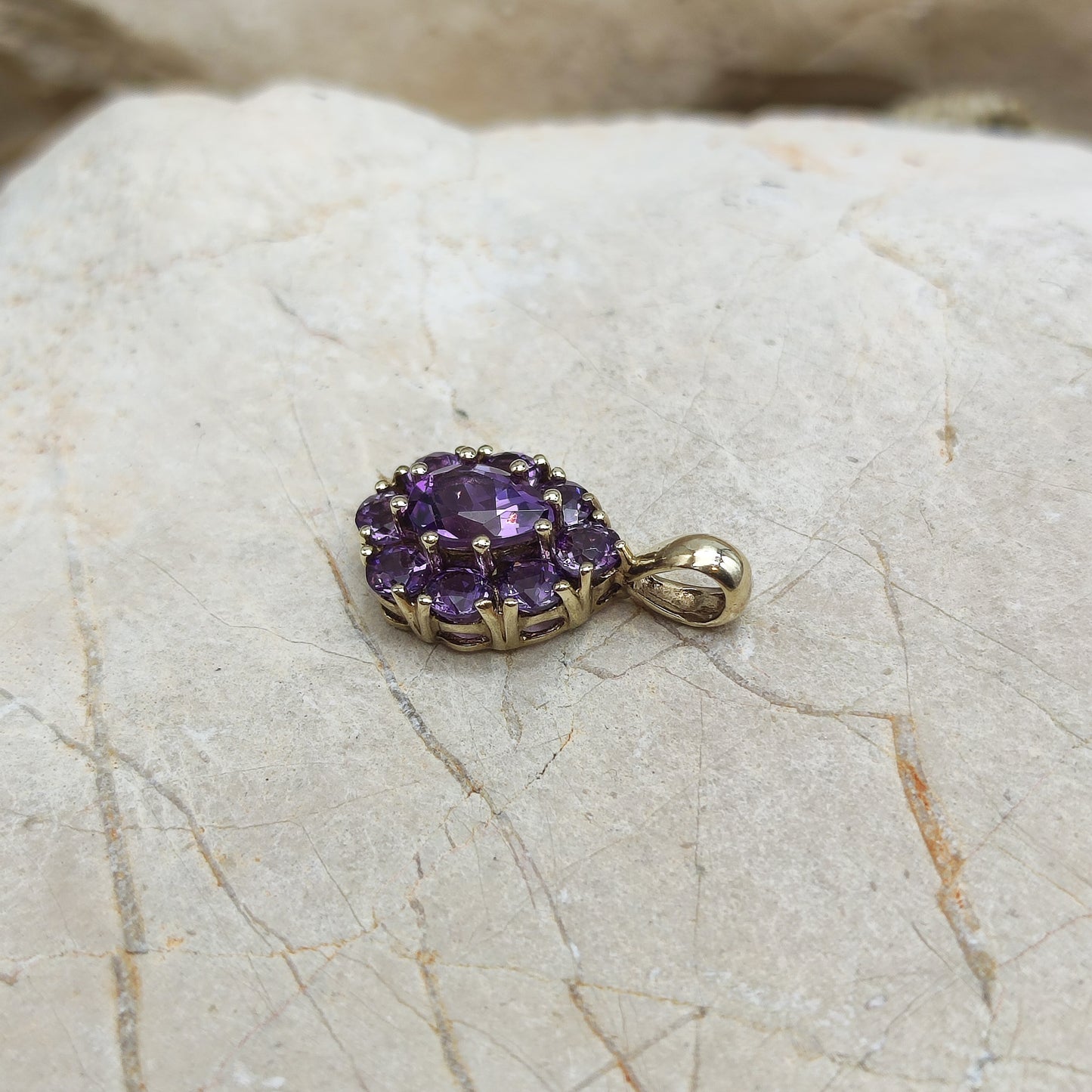 Amethyst Drop Pendant in 8K gold