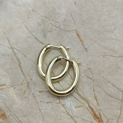 Smooth Oval Earrings in 9K gold