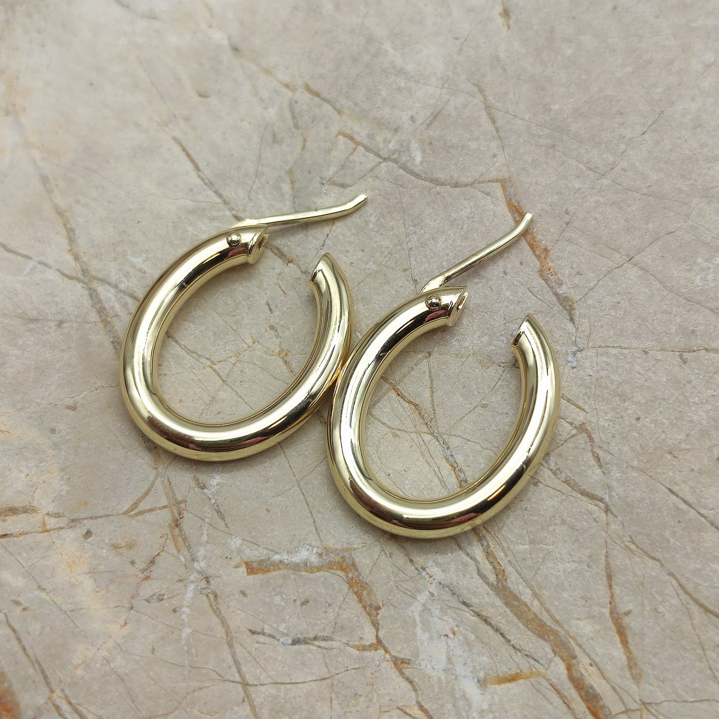 Smooth Oval Earrings in 9K gold