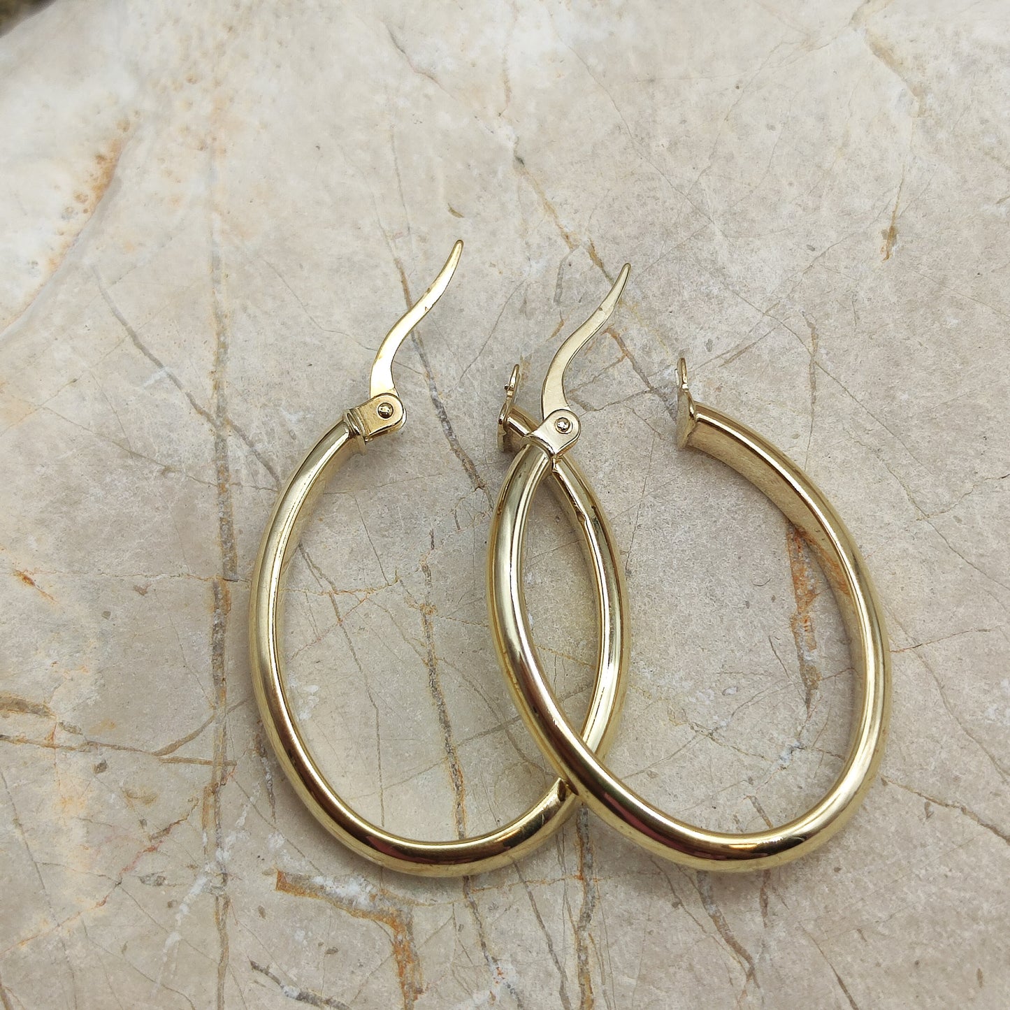 Large Oval Earrings in 9K gold
