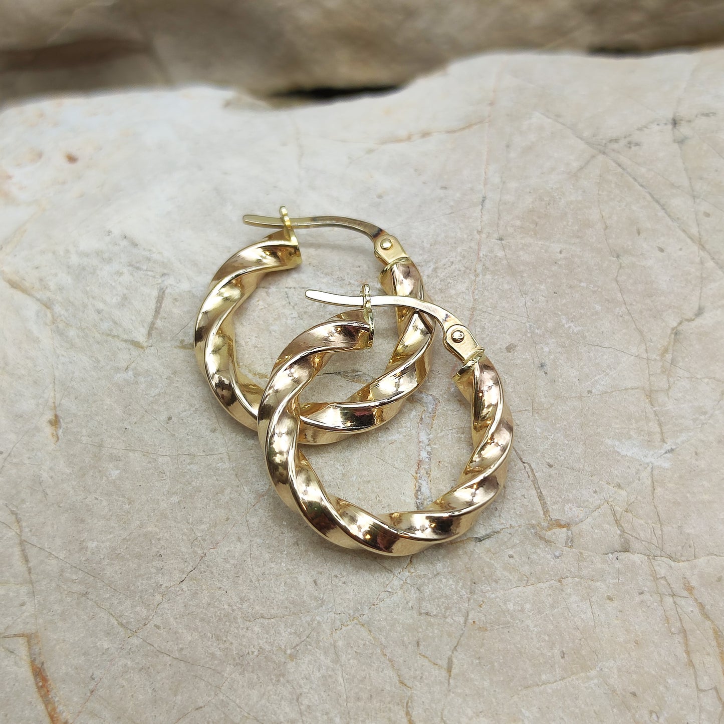 Twisted Hoop Earrings in 9K gold