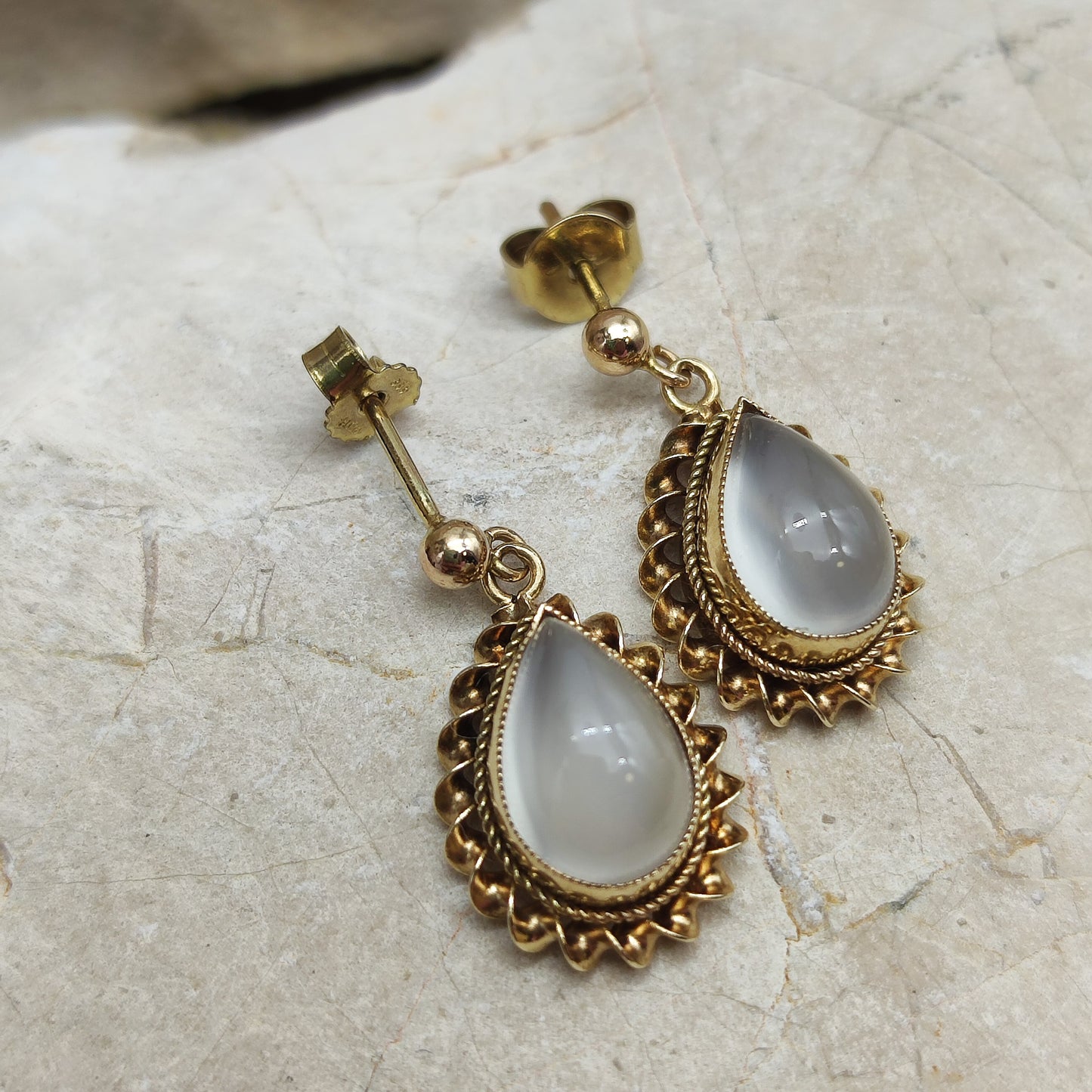 Moonstone Earrings in 9K gold