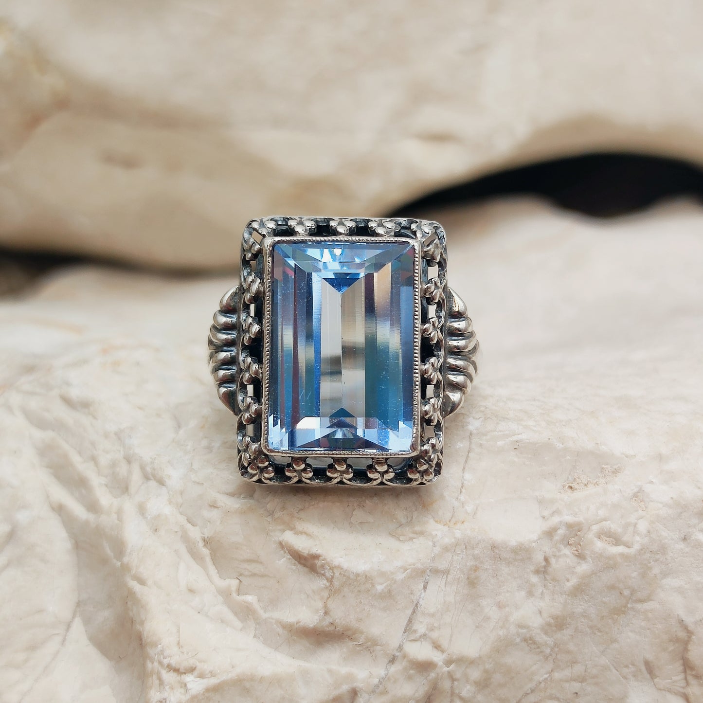 Vintage Interbellum Blue Spinel Silver Ring