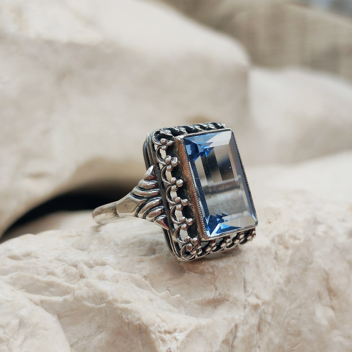 Vintage Interbellum Blue Spinel Silver Ring