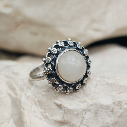 Vintage Interbellum White Quartz Silver Ring