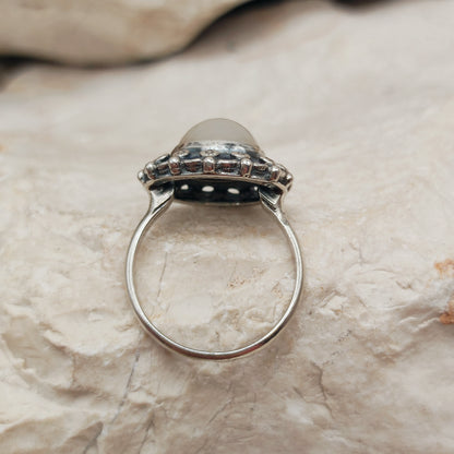 Vintage Interbellum White Quartz Silver Ring