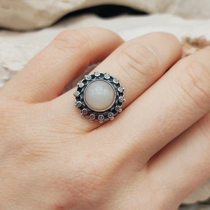 Vintage Interbellum White Quartz Silver Ring