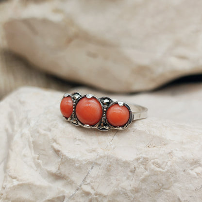 Art Deco silver ring with Coral