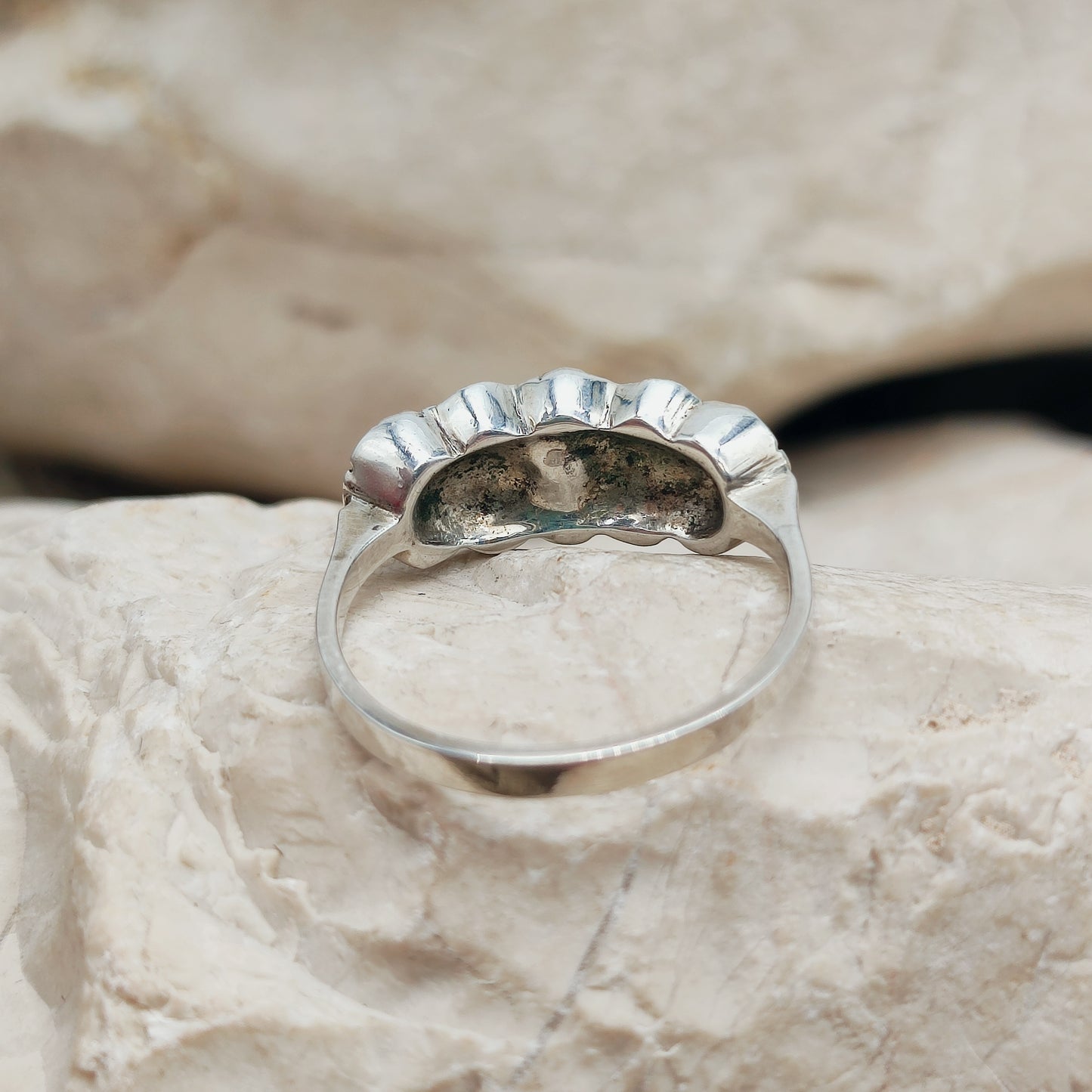 Art Deco silver ring with Coral