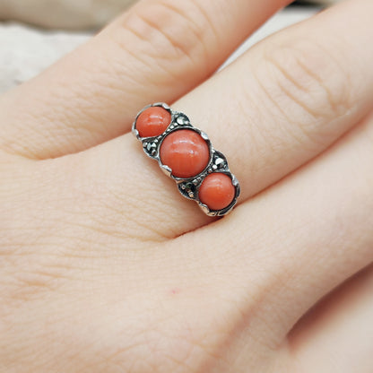 Art Deco silver ring with Coral