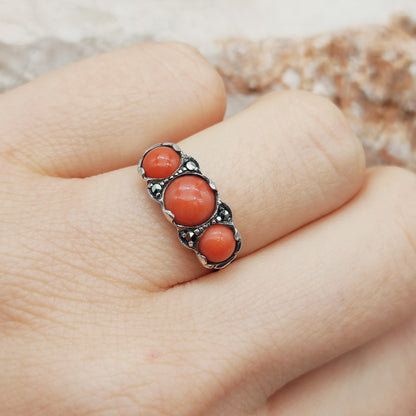 Art Deco silver ring with Coral