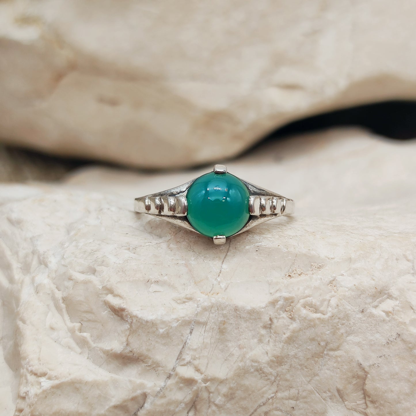 Art Deco silver ring with Green Agate