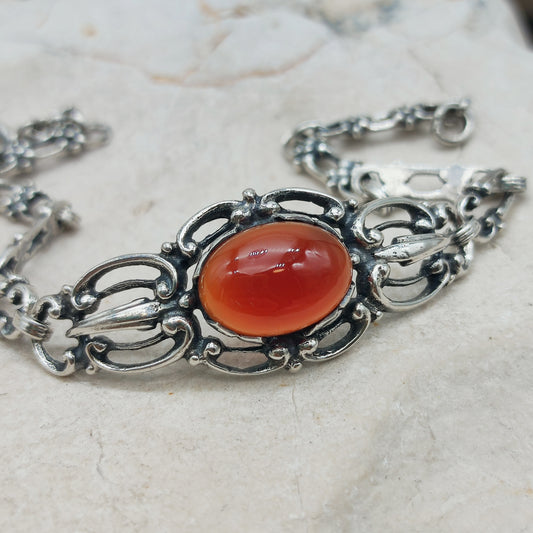 Zilveren armband van Gebroeders Reggers met ovale carneool