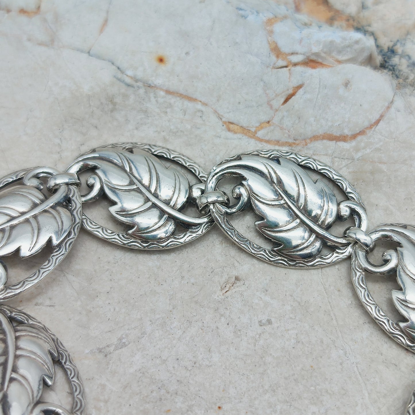 Vintage Art Deco Silver Bracelet with Leaf Panels