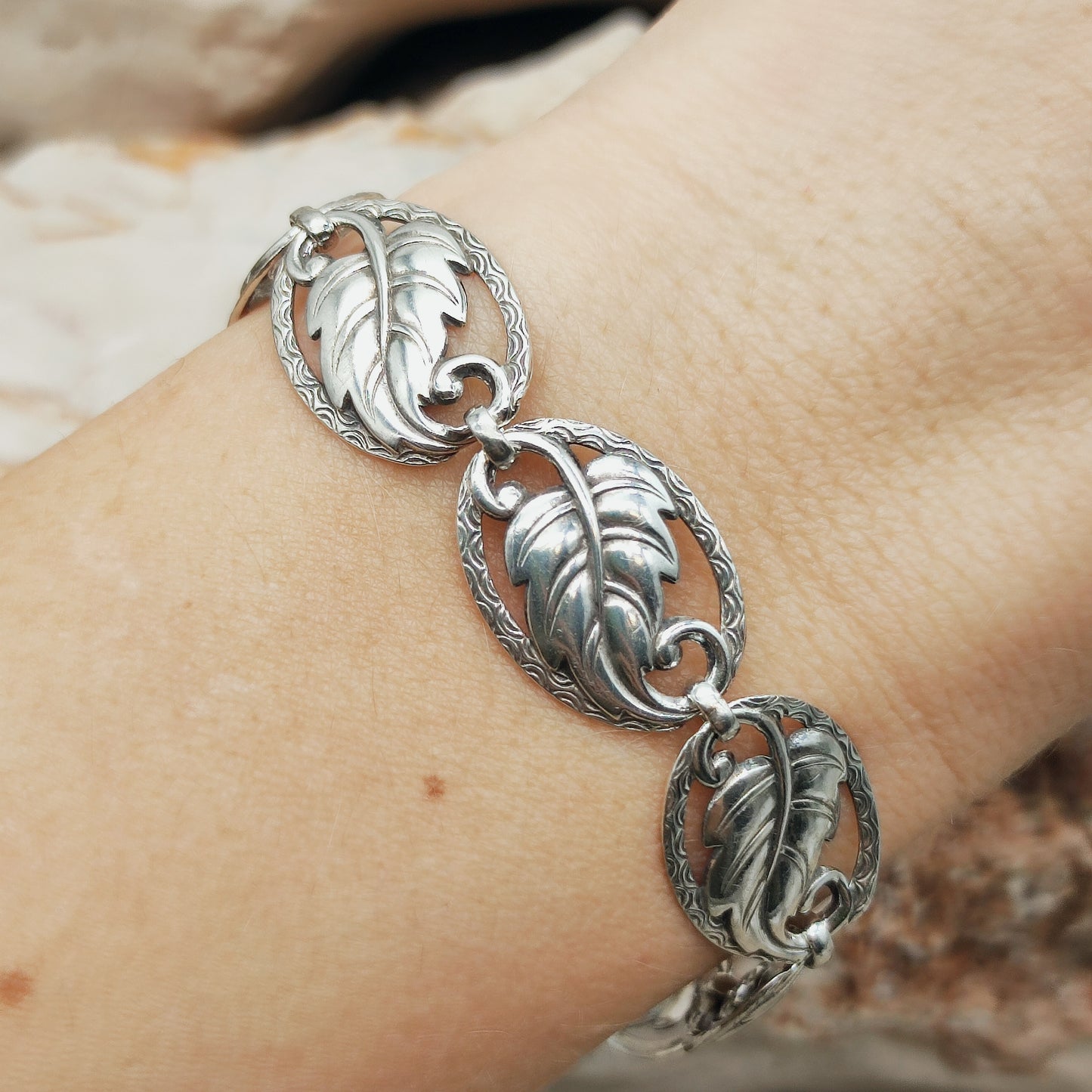 Vintage Art Deco Silver Bracelet with Leaf Panels