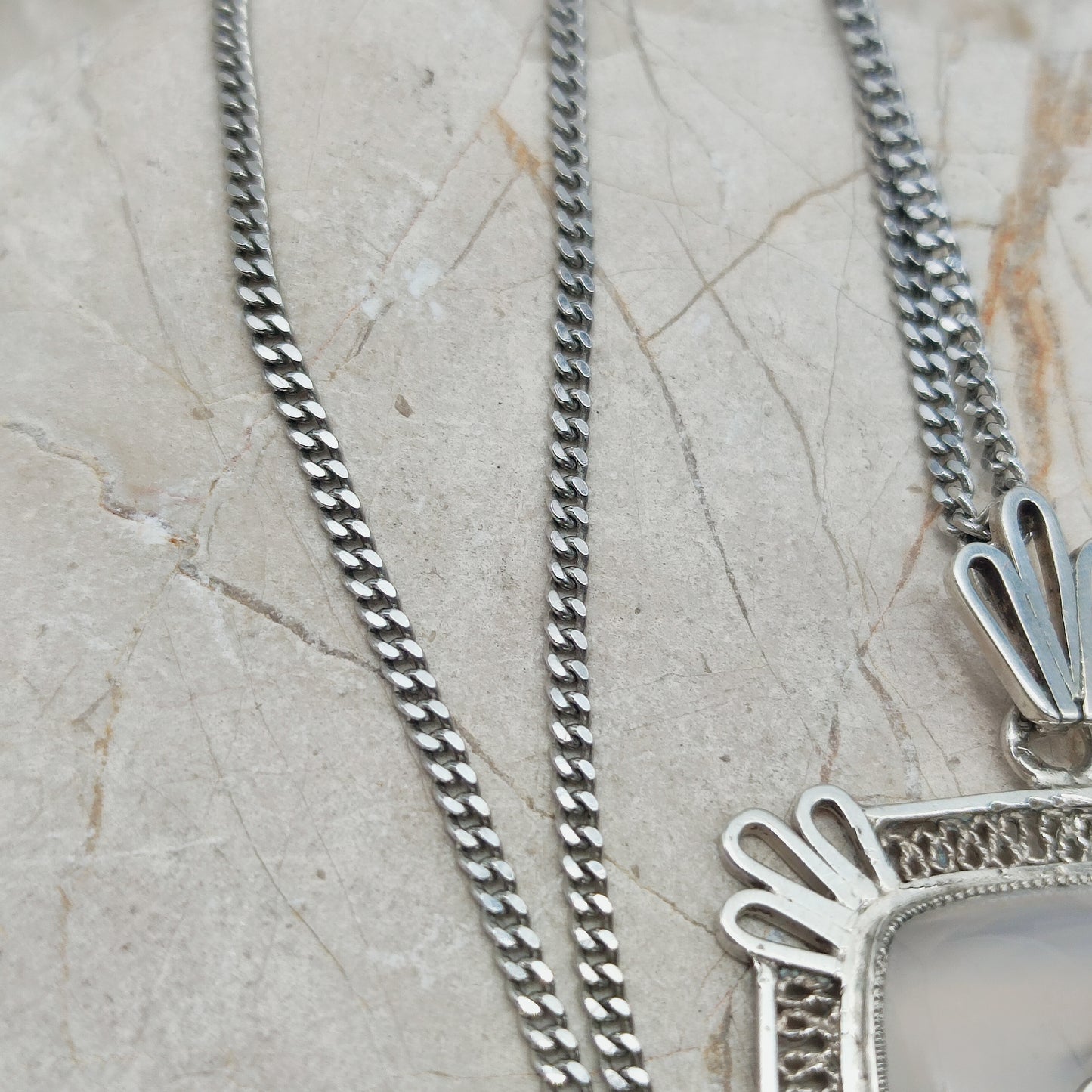 Vintage Dutch silver banded agate pendant 1920s–1930s