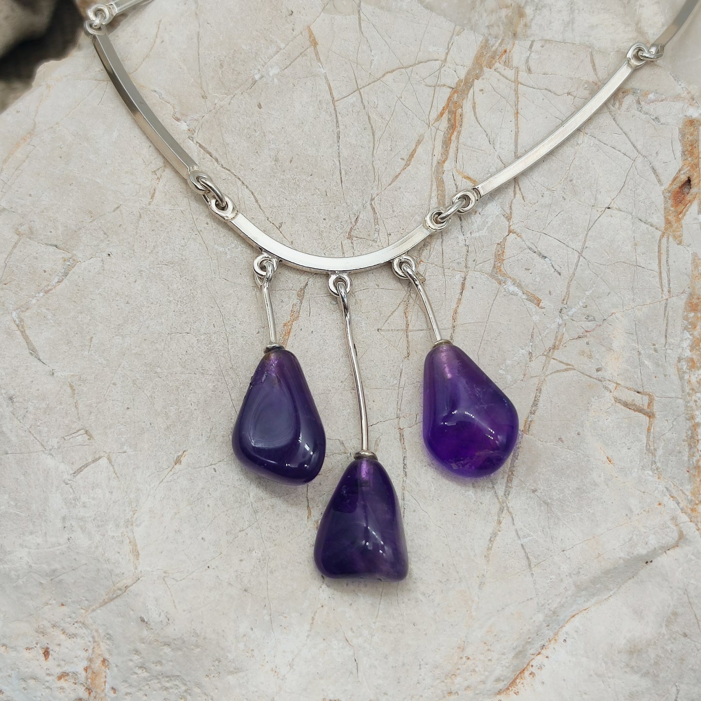 Vintage zilveren ketting van Niels Erik From met drie amethisten