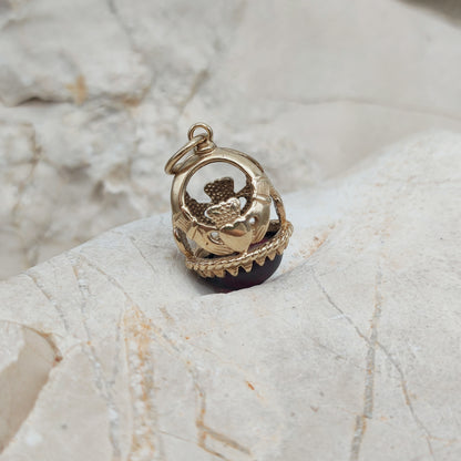 vintage claddagh pendant irish claddagh design hands heart crown