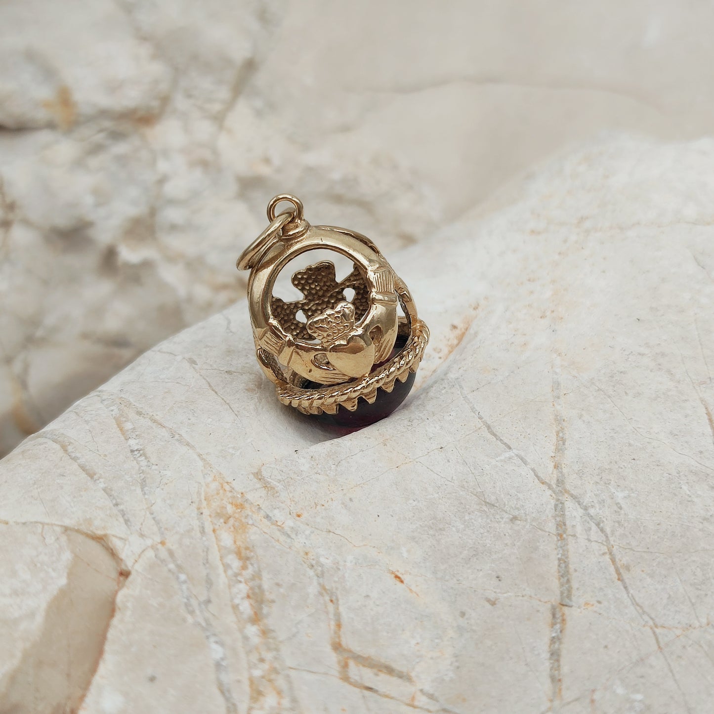 Vintage Claddagh Pendant 9ct Gold