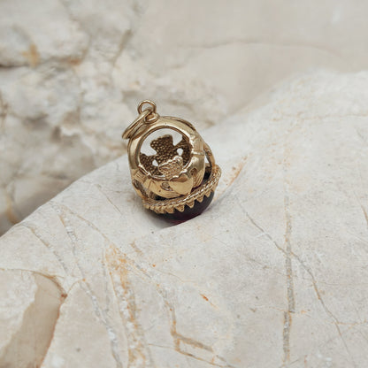 Vintage Claddagh Pendant 9ct Gold
